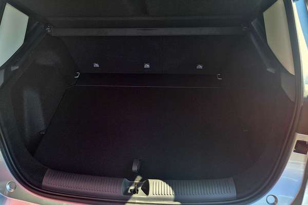 2025 MG ZS Essence Hybrid+ ZS32 thumb-17