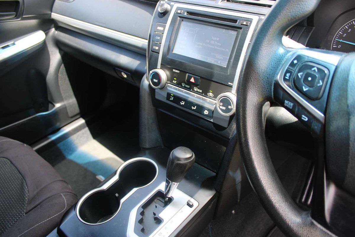 Camry L4 Altise 2.5L Petrol Automatic Sedan 3A15920 001
