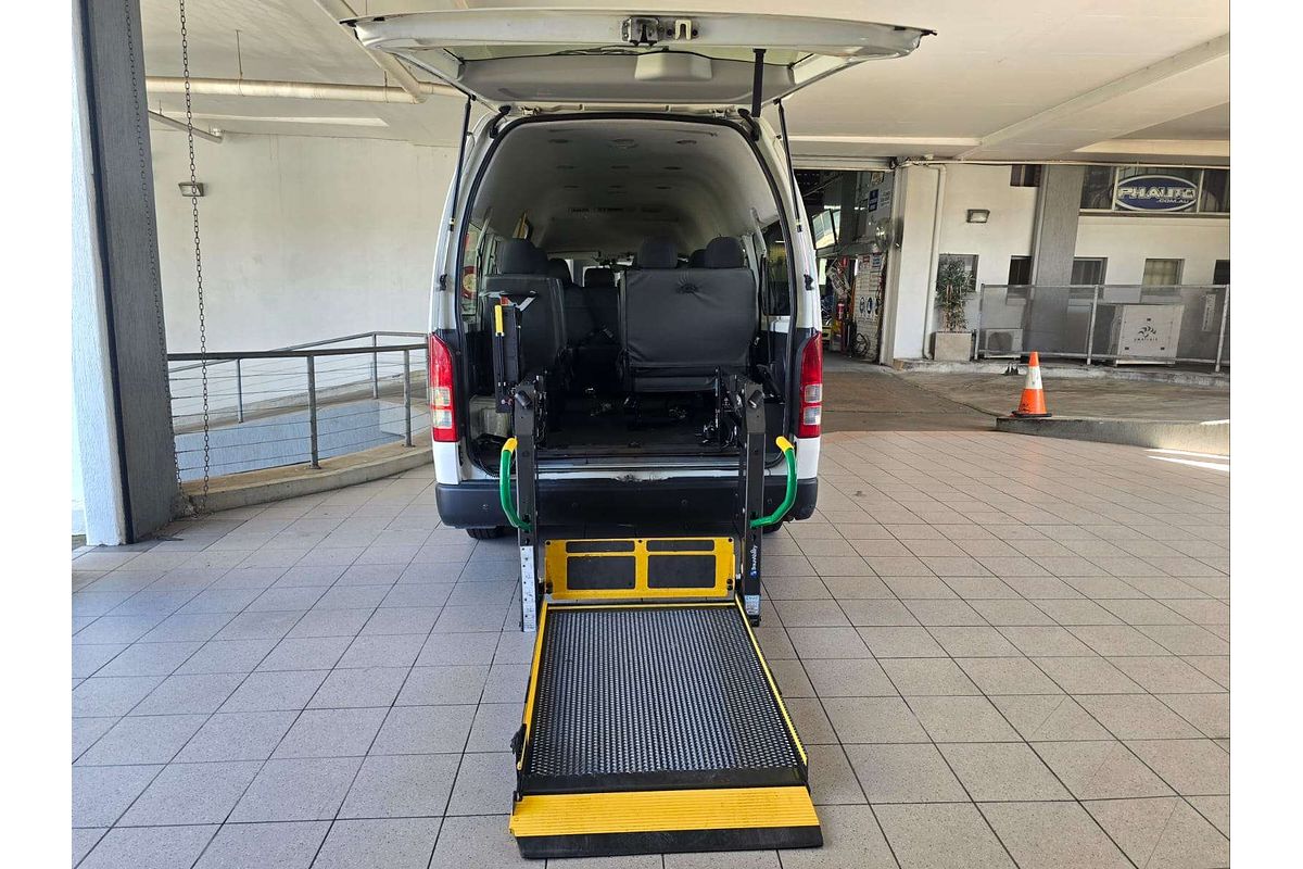 HIACE KDH223R MY16 COMMUTER (12 SEATS) 3.0L DT4 DIESEL TURBO F/INJ 4 SP AUTOMATIC BUS 