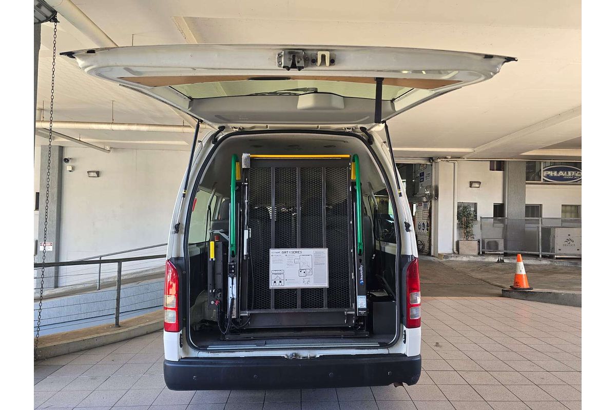 HIACE KDH223R MY16 COMMUTER (12 SEATS) 3.0L DT4 DIESEL TURBO F/INJ 4 SP AUTOMATIC BUS 