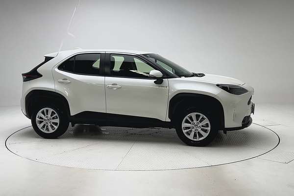 2021 Toyota Yaris Cross GX MXPJ10R thumb-3