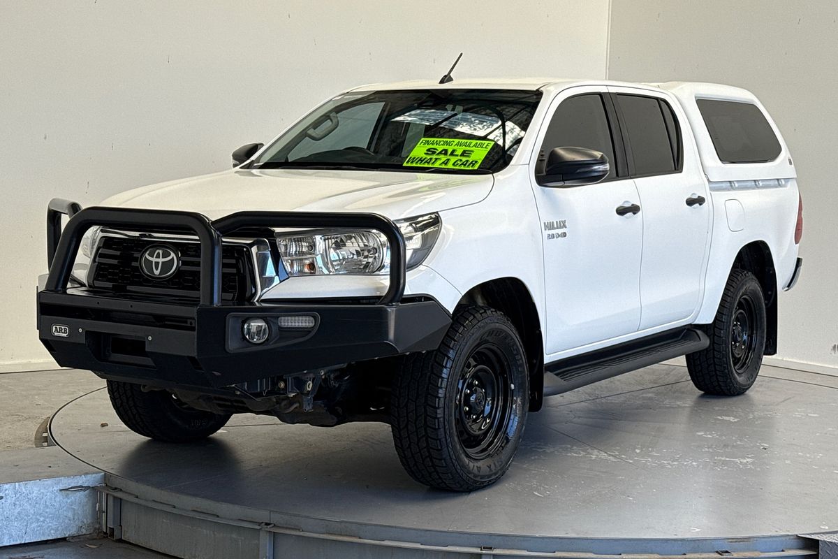2020 Toyota Hilux SR (4x4) GUN126R FACELIFT 4X4