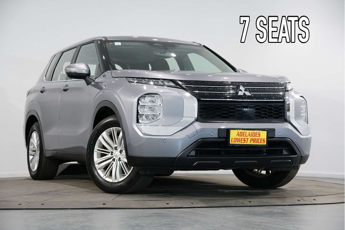 2023 Mitsubishi Outlander ES ZM