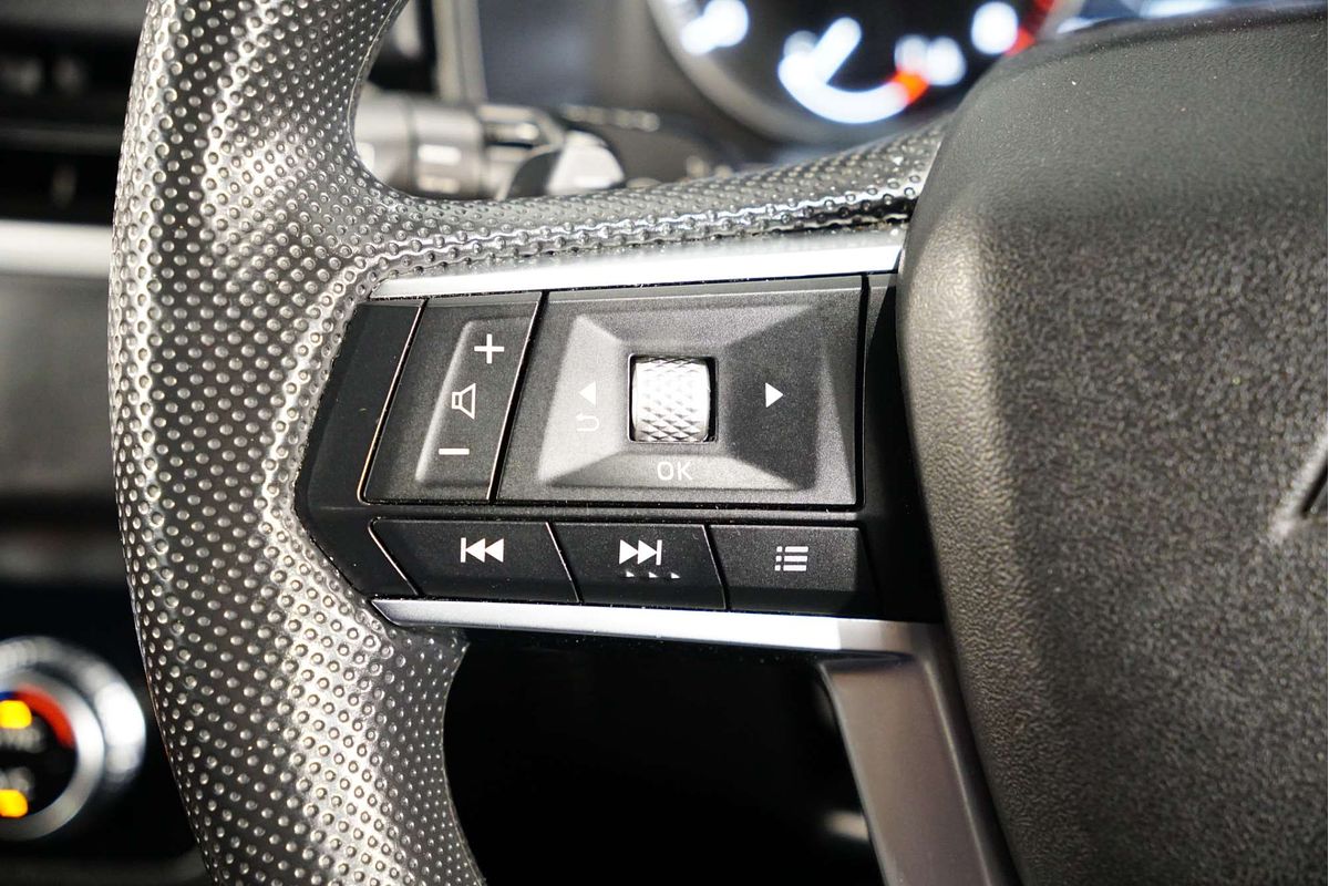 2023 Mitsubishi Outlander ES ZM