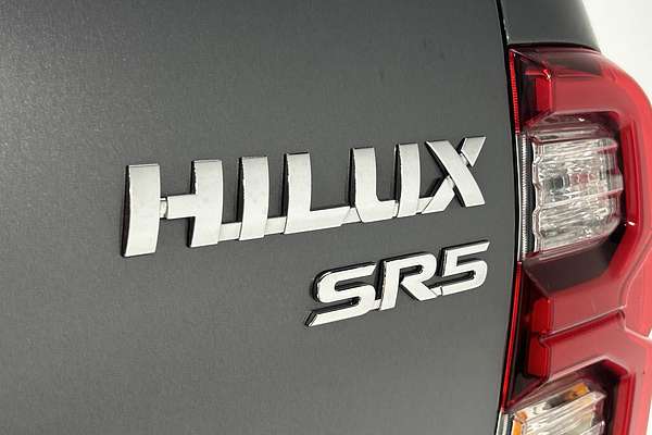 2022 Toyota Hilux SR5 GUN126R 4X4 thumb-21