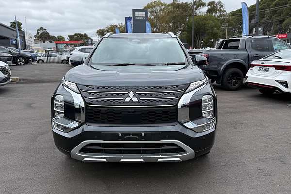 2024 Mitsubishi Outlander Exceed ZM thumb-2