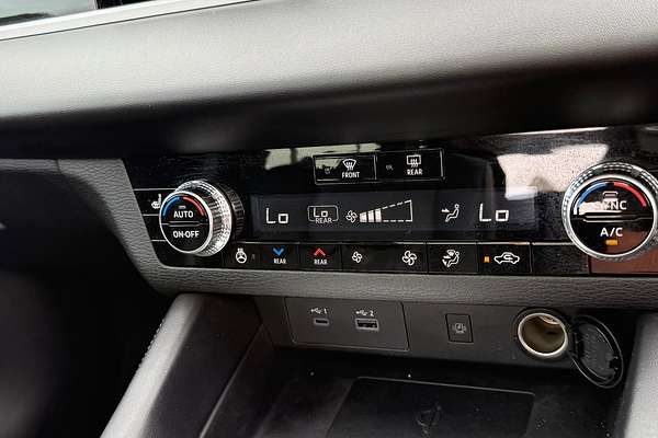 2024 Mitsubishi Outlander Exceed ZM thumb-29