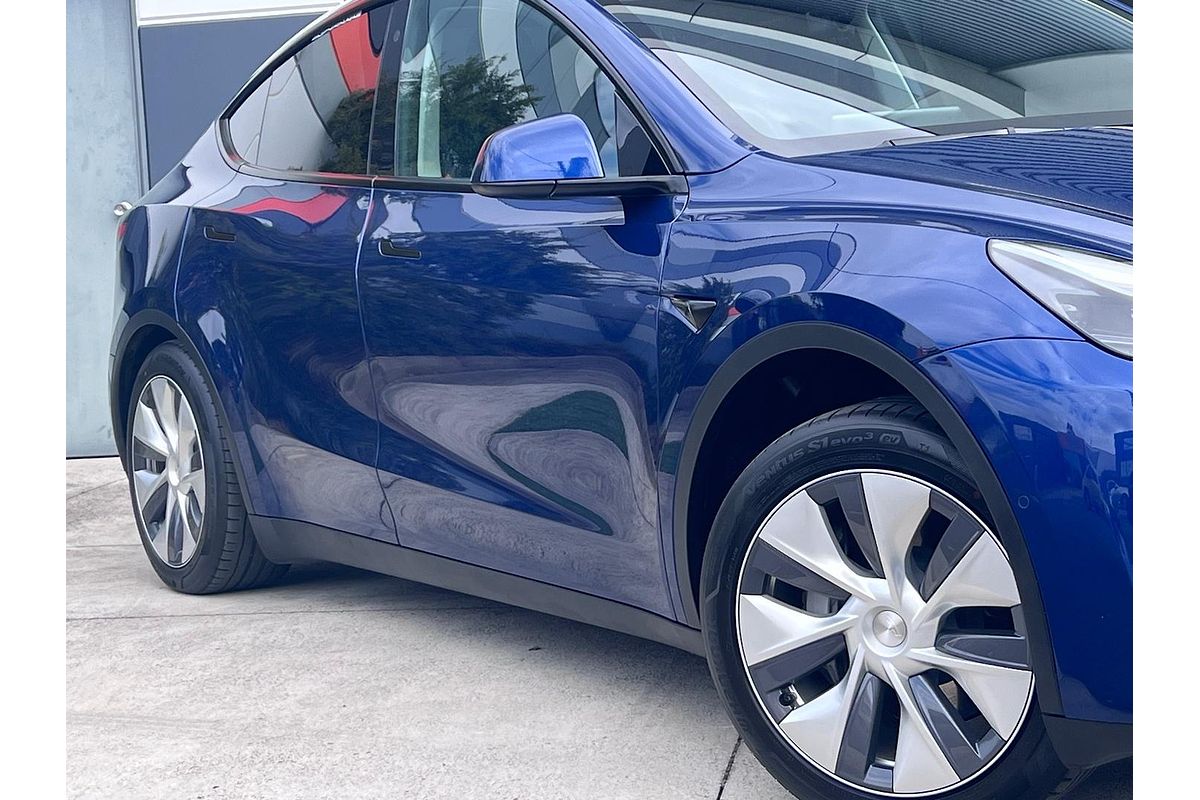 2023 Tesla Model Y Rear-Wheel Drive