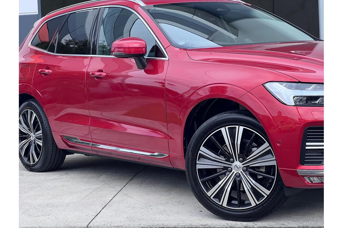 2023 Volvo XC60 Ultimate B5 Bright