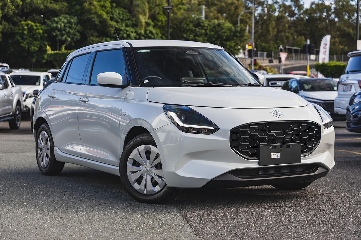 2025 Suzuki Swift Hybrid UZ