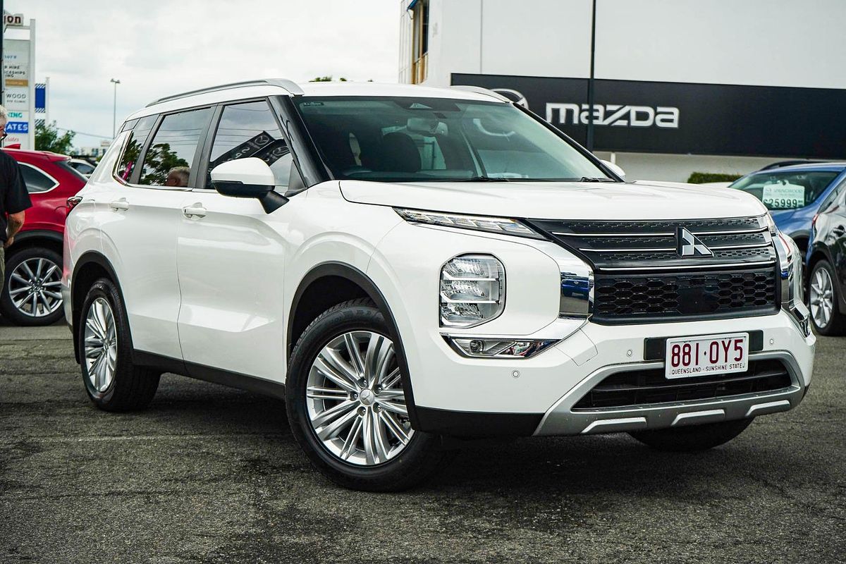 2022 Mitsubishi Outlander LS ZM