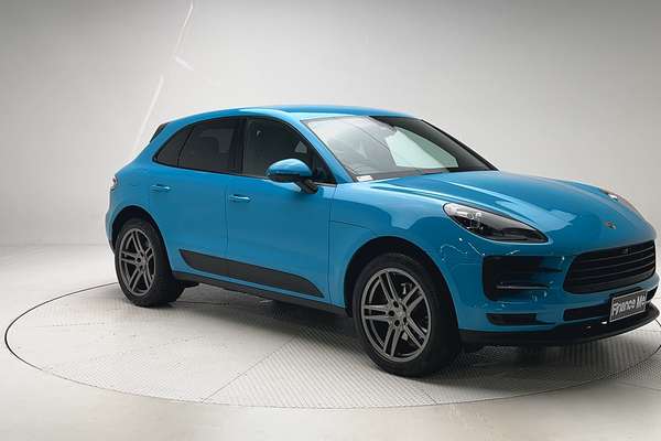 2021 Porsche Macan 95B thumb-1