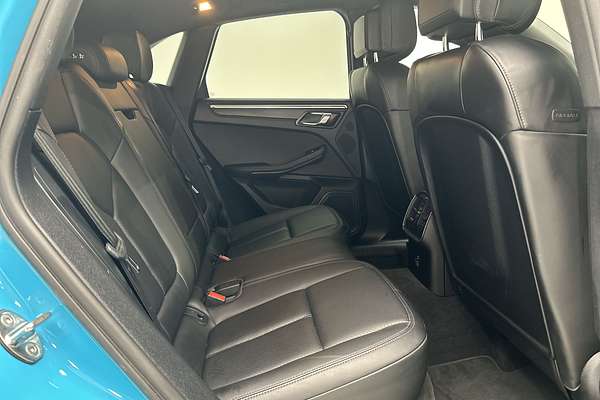 2021 Porsche Macan 95B thumb-11