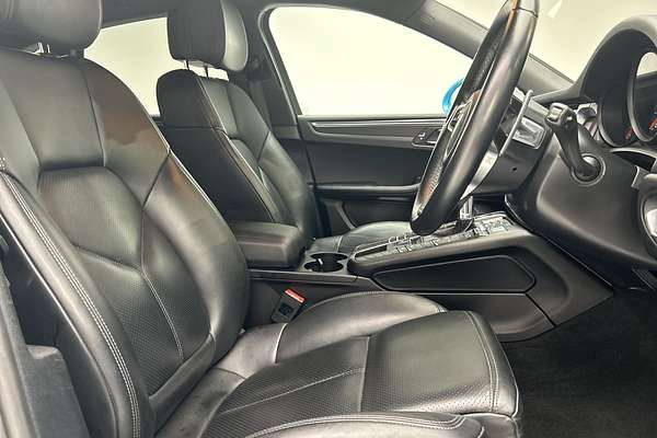 2021 Porsche Macan 95B thumb-12