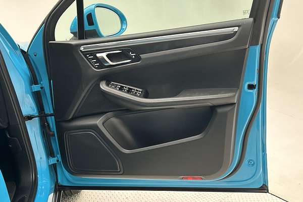 2021 Porsche Macan 95B thumb-18