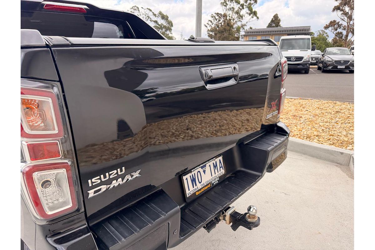 2022 Isuzu D-MAX X-TERRAIN 4X4