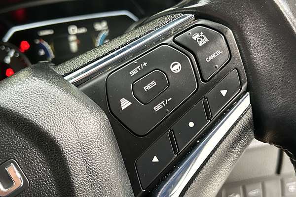 2022 Isuzu MU-X LS-T thumb-17