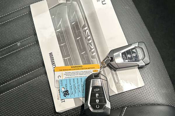 2022 Isuzu MU-X LS-T thumb-22