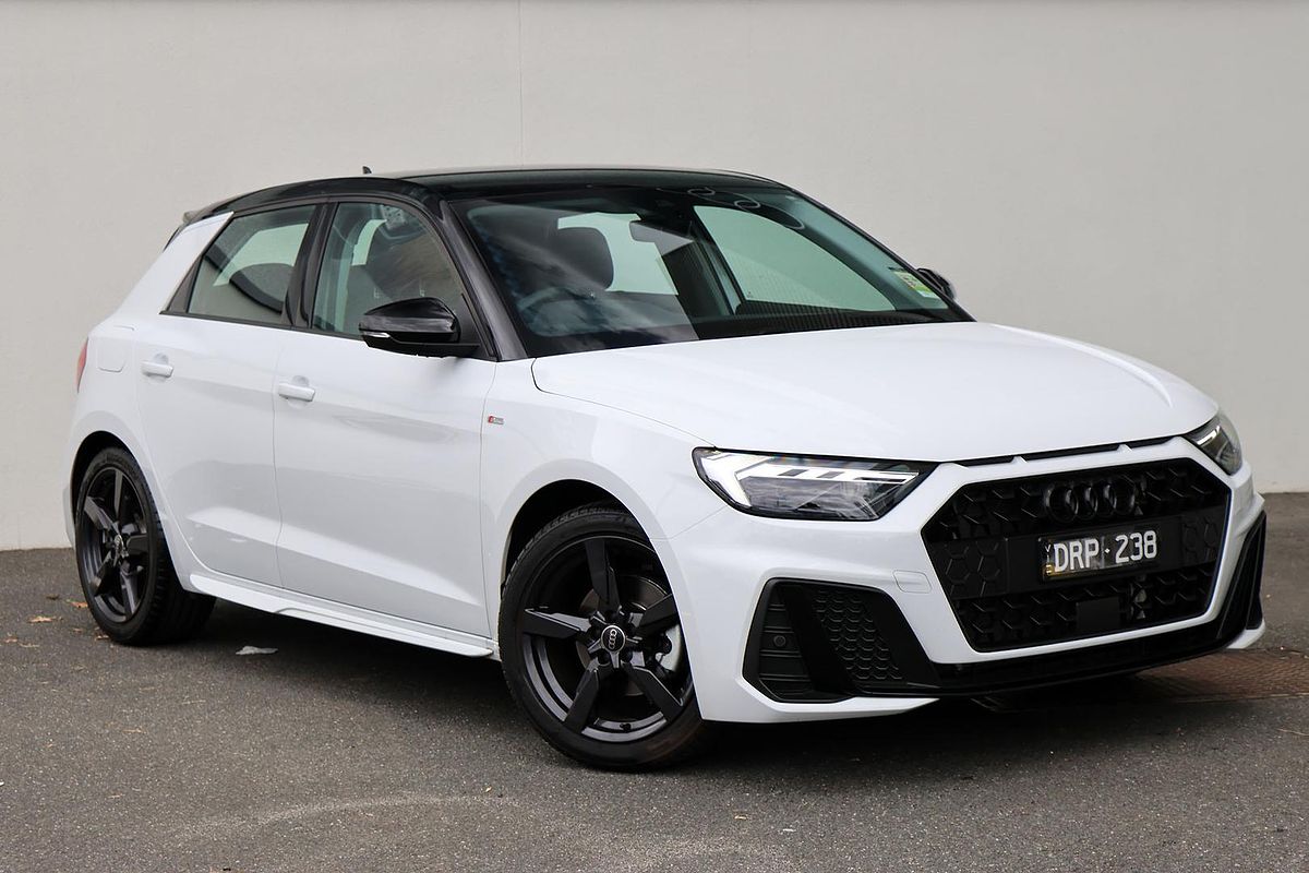 2025 Audi A1 35 TFSI S line edition GB