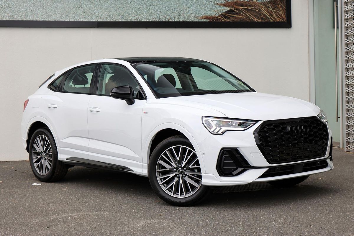2025 Audi Q3 35 TFSI S line edition F3