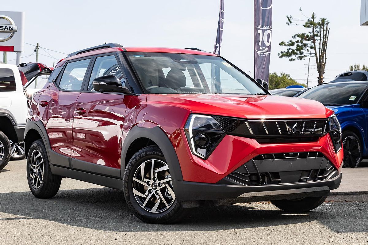 2025 Mahindra XUV3XO AX7L