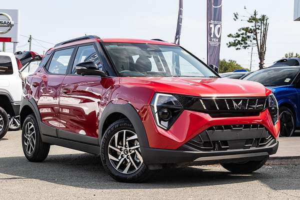 2025 Mahindra XUV3XO AX7L