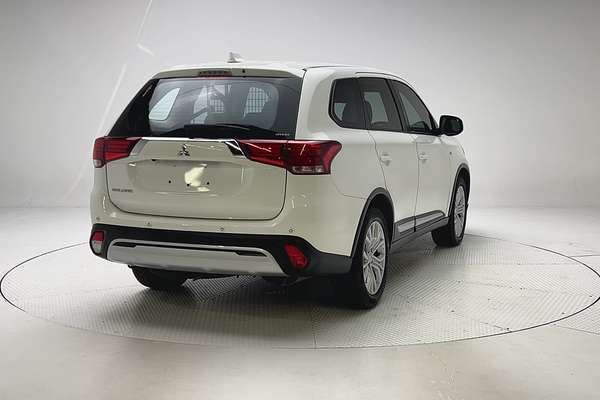 2021 Mitsubishi Outlander ES ZL thumb-1