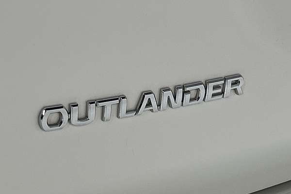 2021 Mitsubishi Outlander ES ZL thumb-21