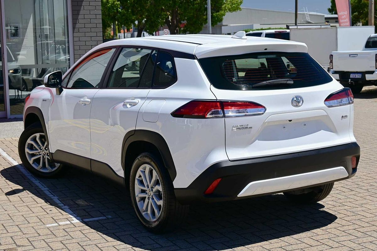 2024 Toyota Corolla Cross GX MXGH10R