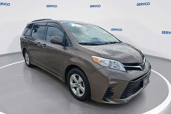 2020 Toyota SIENNA LE