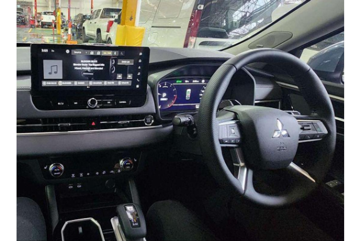 2025 Mitsubishi Outlander Aspire ZM 2WD