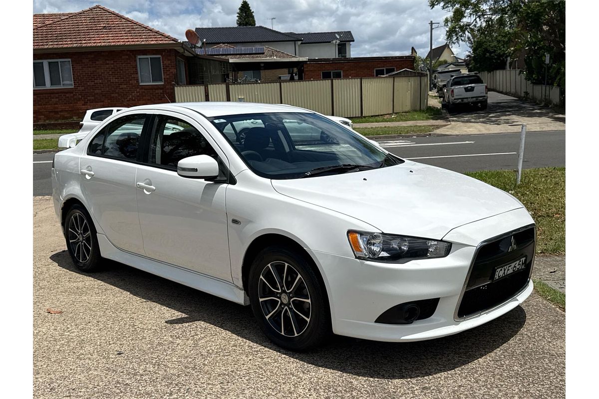 2014 Mitsubishi Lancer ES Sport CJ