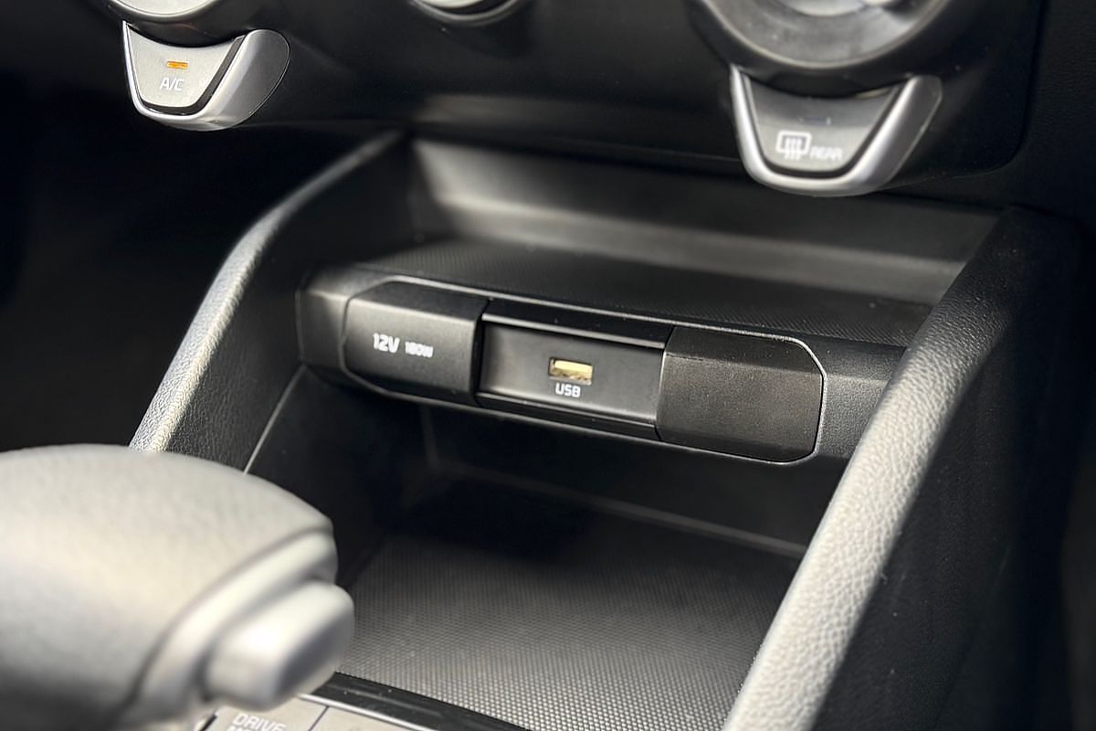 2024 Kia Stonic S YB