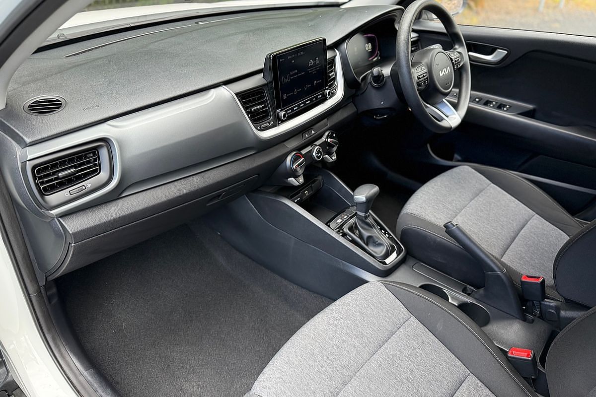 2024 Kia Stonic S YB