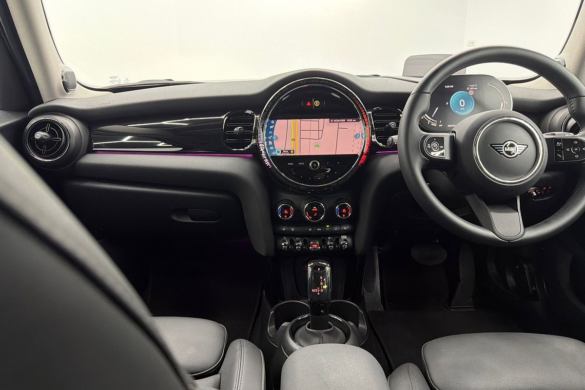 2022 MINI Hatch Cooper Classic F55 LCI-2