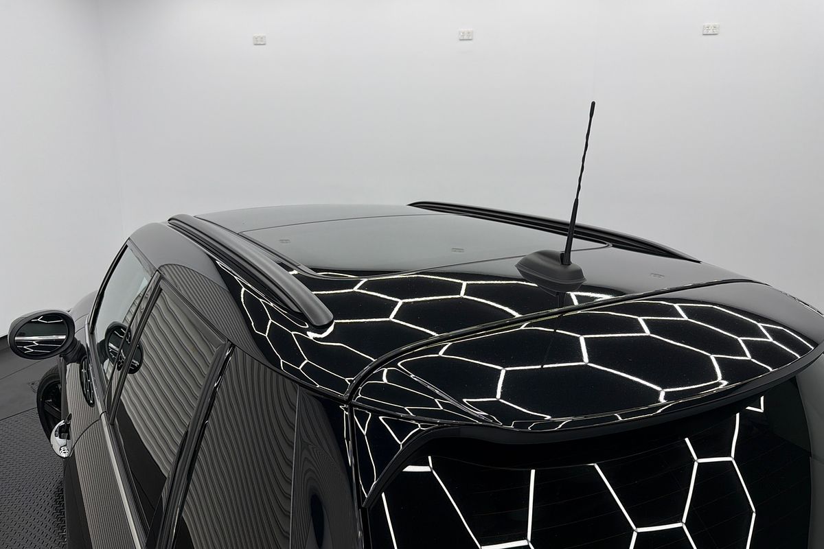 2022 MINI Hatch Cooper Classic F55 LCI-2