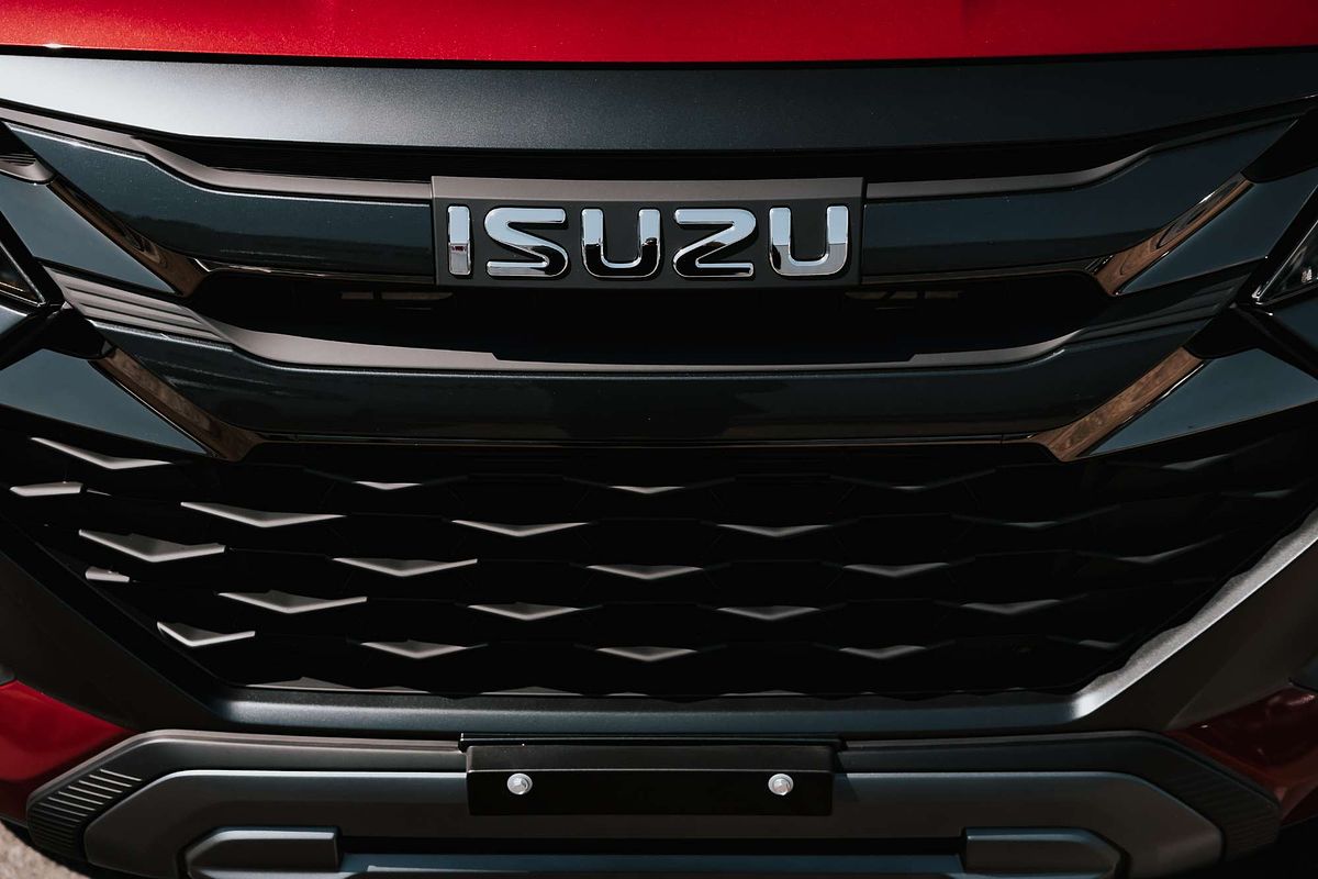 2025 Isuzu D-MAX X-TERRAIN 4X4