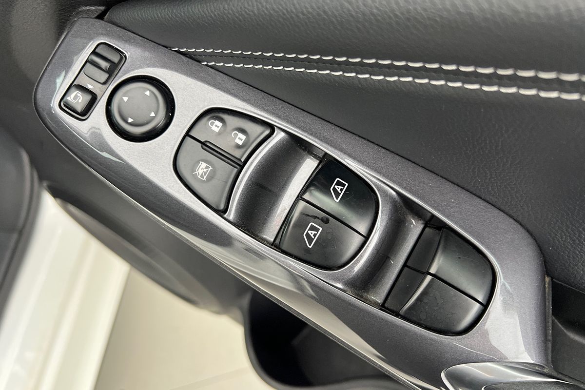 2023 Nissan JUKE ST-L F16