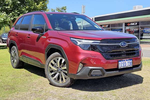 2025 Subaru Forester Hybrid Touring S6