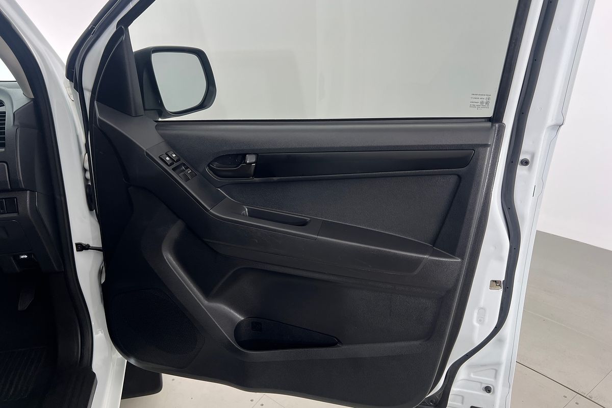 2018 Isuzu D-MAX SX High Ride Rear Wheel Drive