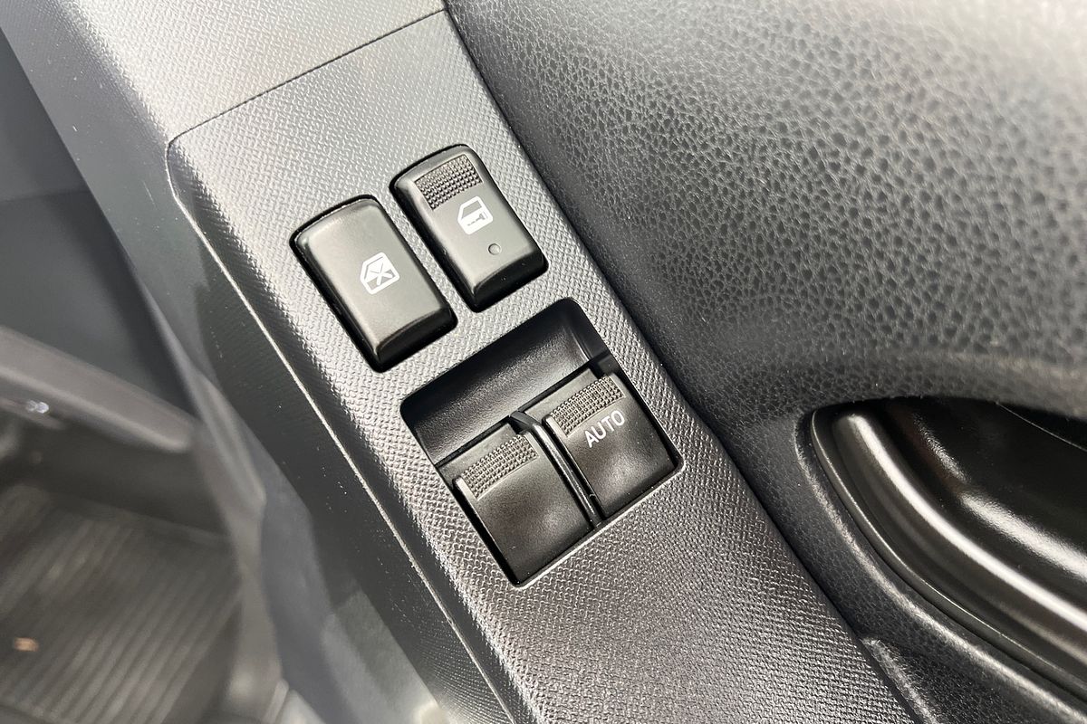 2018 Isuzu D-MAX SX High Ride Rear Wheel Drive