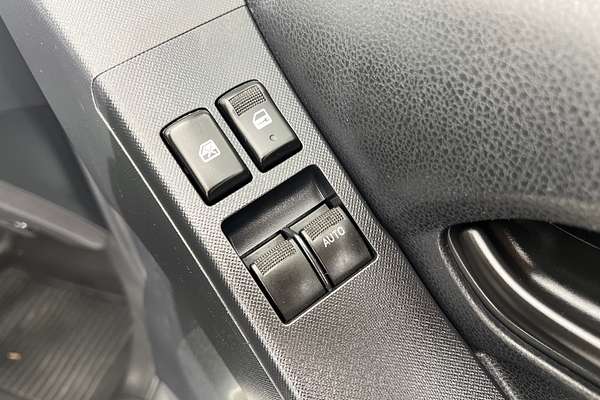 2018 Isuzu D-MAX SX High Ride Rear Wheel Drive thumb-12