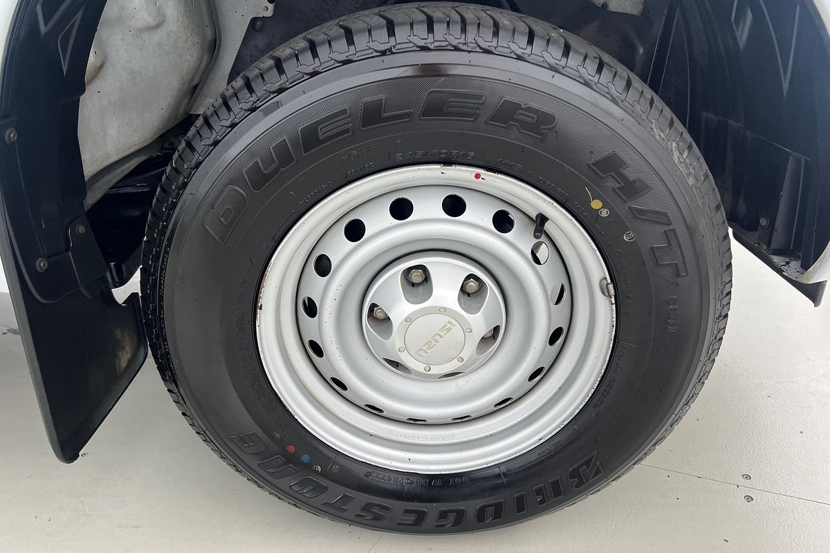 2018 Isuzu D-MAX SX High Ride Rear Wheel Drive