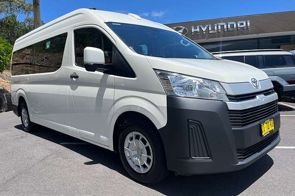 2021 Toyota Hiace Commuter GDH322R ELWB High Roof