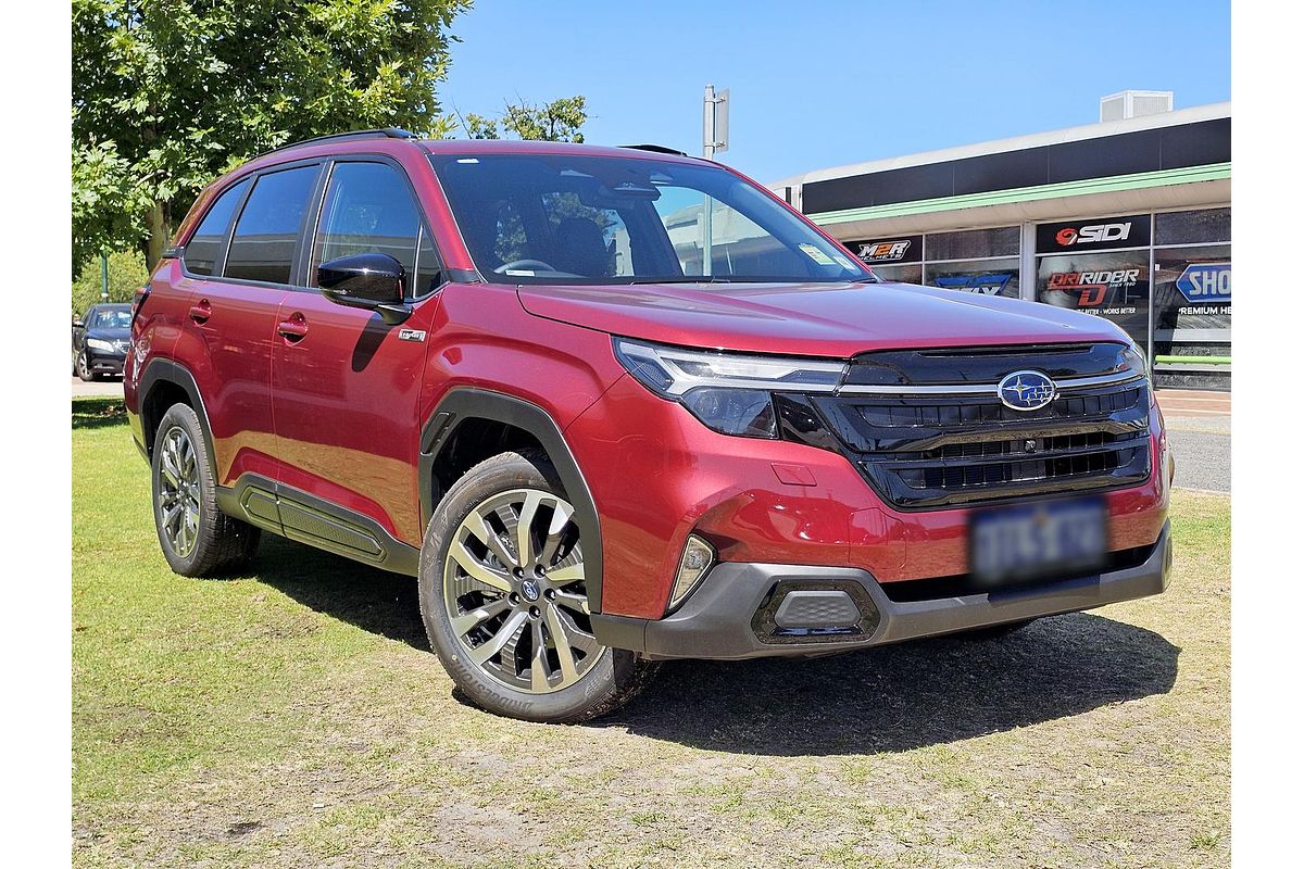 2025 Subaru Forester Hybrid Touring S6