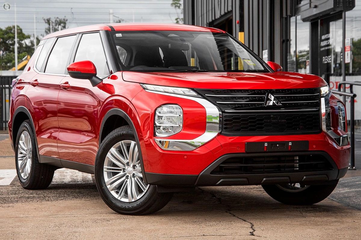 2025 Mitsubishi Outlander ES ZM