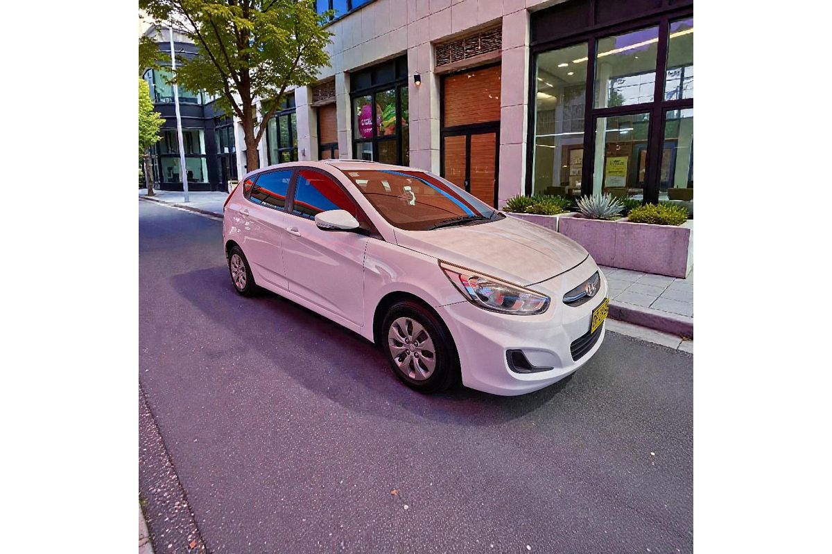 2016 Hyundai Accent SR RB3