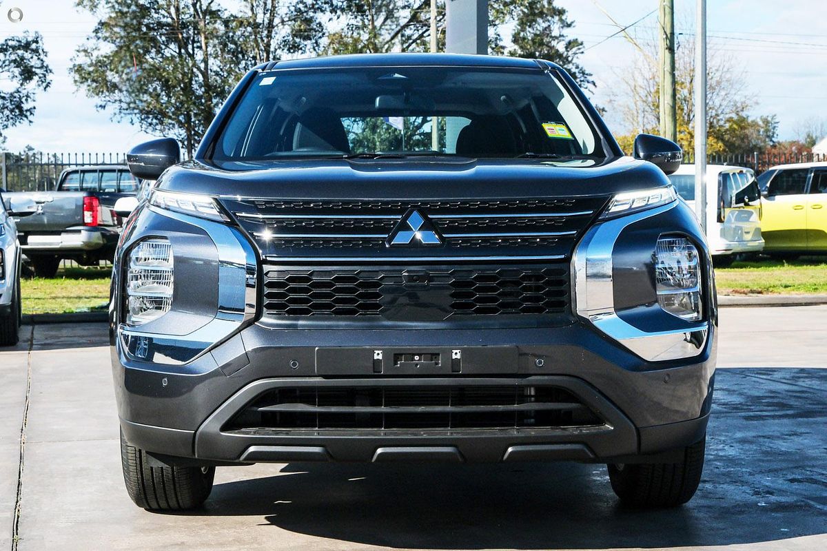 2025 Mitsubishi Outlander ES ZM