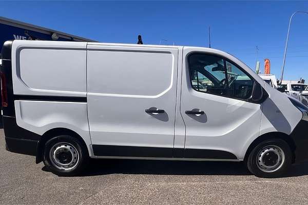 2021 Mitsubishi Express GLX SN SWB