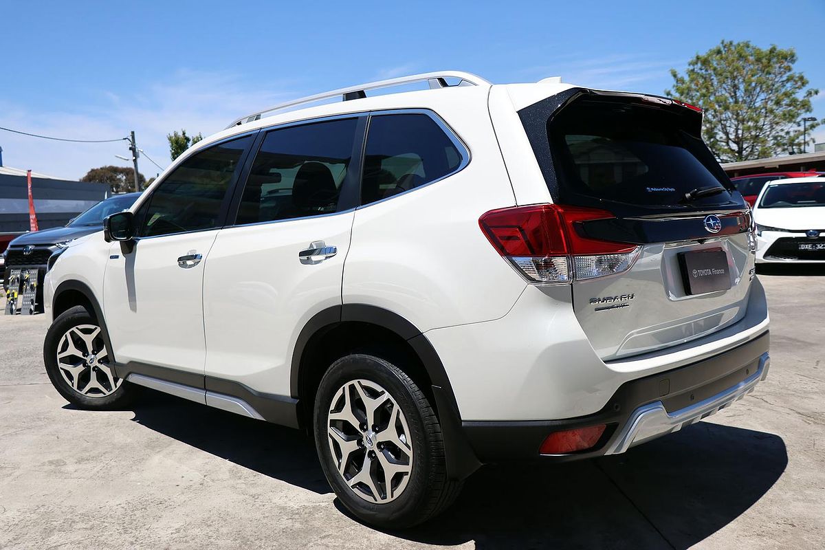 2022 Subaru Forester Hybrid L S5